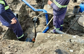 Nova ligação de rede modifica trânsito na Rua 200, nesta sexta-feira, em Balneário Camboriú