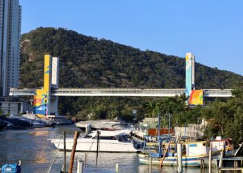 Elevadores da Passarela da Barra passam por manutenção