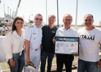 Governador visita a The Ocean Race Itajaí e confirma apoio para próxima edição na cidade
