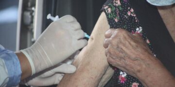 Aplicação da vacina bivalente contra Covid-19 inicia nesta quarta-feira
