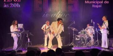 Teatro Municipal de Itajaí sedia mais uma edição do tributo a Elvis Presley