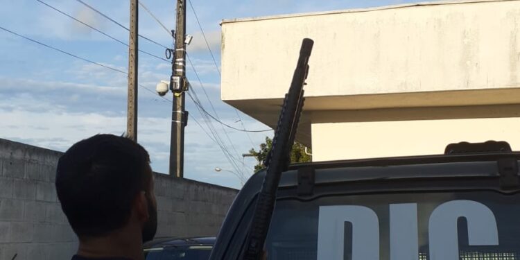 POLÍCIA CIVIL RESGATA MULHER E CRIANÇA MANTIDAS EM CÁRCERE PRIVADO