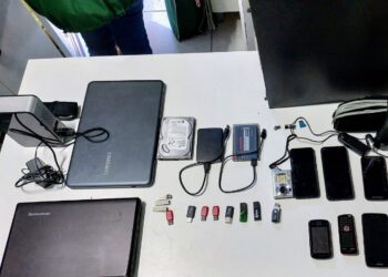 Acidente envolvendo uma viatura da Guarda Municipal de Itajaí na avenida Osvaldo Reis causou transtornos na tarde desse domingo.