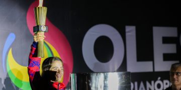 Noite de abertura da OLESC marca edição inédita da competição em Florianópolis