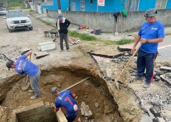 Prefeitura de Penha intensifica trabalho de limpeza urbana e nas praias