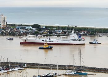 Canal de acesso aos portos de Itajaí e Navegantes é reaberto