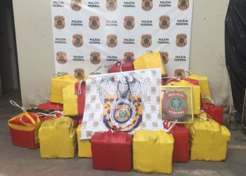 Polícia Federal combate tráfico internacional de drogas em cinco estados brasileiros