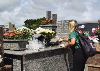 Programa de Combate à Dengue realiza força-tarefa nos cemitérios de Penha