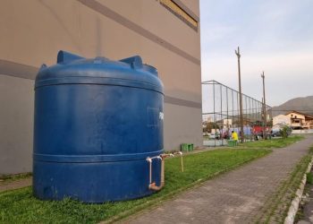 Semasa instala pontos de distribuição de água potável
