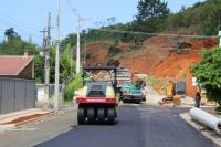 Começa a pavimentação da rua Cabo-PM Antônio Rudolf