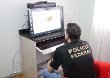PF deflagra operação em Santa Catarina para combater crimes de abusosexual infantojuvenil na internet