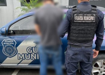 Assaltante é preso pela Guarda Municipal logo após assaltar barbearia e machucar o dono