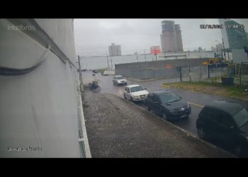 Acidente de Trânsito com pessoa ferida e Motorista evadiu-se do local sem prestar socorro