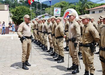 Nesta quarta feira, 31 de janeiro, foi realizada na sede do 31º a Solenidade de Promoção de Oficiais e Praças da Polícia Militar.