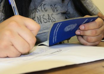 Mutirão de empregos exclusivo para mulheres oferece mais de 200 vagas