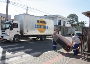 Programa Cata Treco vai percorrer 17 bairros no mês de abril