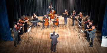 Teatro Municipal Bruno Nitz recebe Orquestra Andante neste domingo