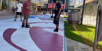 Rua colorida de Itajaí vai ligar a Hercílio Luz à nova Praça dos Correios