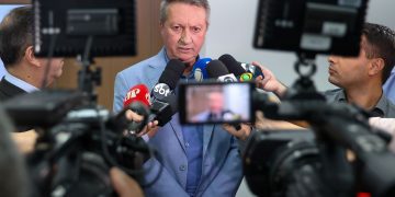 Governo aguarda fim da paralisação para retomar negociações com grevistas da Educação