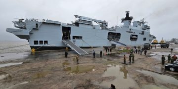 Rio Grande do Sul recebe maior navio de guerra da América Latina