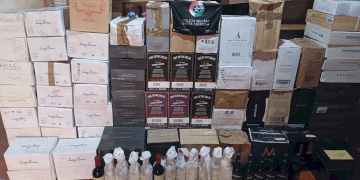 Quase 500 garrafas de vinho são apreendidas em Abelardo Luz