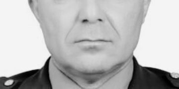 Bombeiro de folga pula na água para salvar homem e acaba morrendo