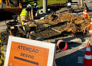 Interligação de rede afeta abastecimento na Rua 2550