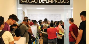 Mutirão de empregos nesta quinta-feira em Itajaí.