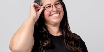 Itajaí em Alta: Professora Municipal é Finalista no Prestigioso Prêmio Educador Nota 10