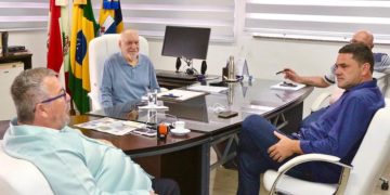 Robison Coelho define equipe de transição para novo governo em Itajaí