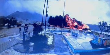 Avião de pequeno porte explode em praia de Ubatuba, litoral de São Paulo; duas mortes confirmadas