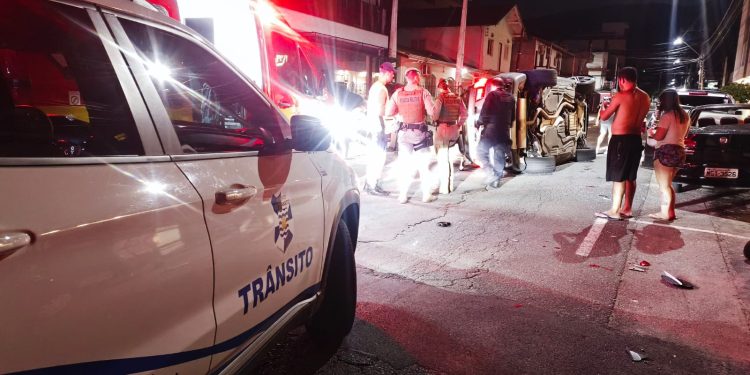 Acidente de Trânsito na Rua Síria em Balneário Camboriú