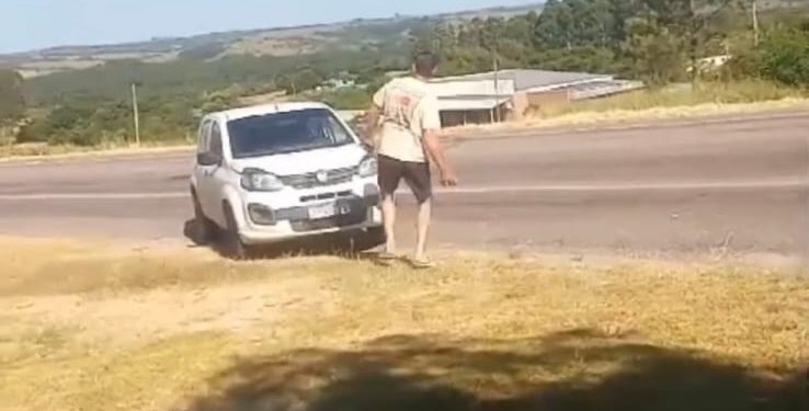 PRF detém motorista argentino por agressão e vandalismo após acidente na BR-290