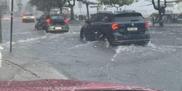 Chuvas Torrenciais em Balneário Camboriú: Cidade Declara Emergência Após 197,8 mm em 24 Horas
