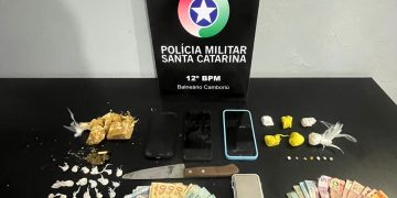 Traficantes de drogas e usuários são presos pela PM
