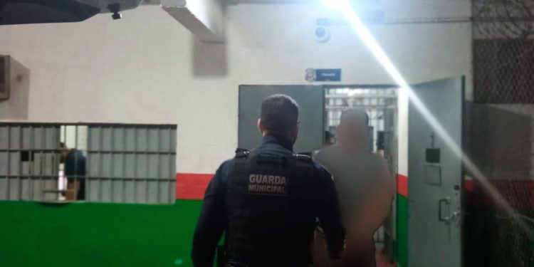 Guarda Municipal de Itajaí captura foragido em operação na Beira Rio